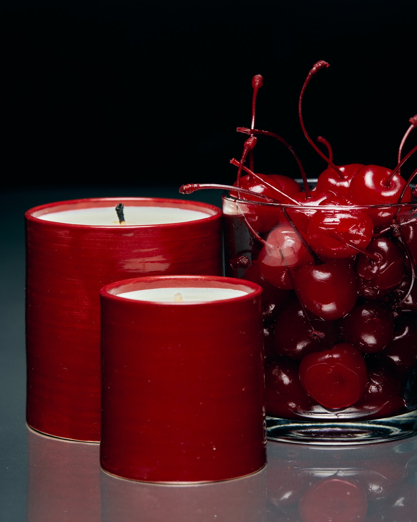 Купіть виріб ручної роботи Cherry Sweets Scented Candle від Nadiia World. Ідеальний вибір для додавання вишуканості та шарму до вашого житлового простору або колекції особистих аксесуарів.