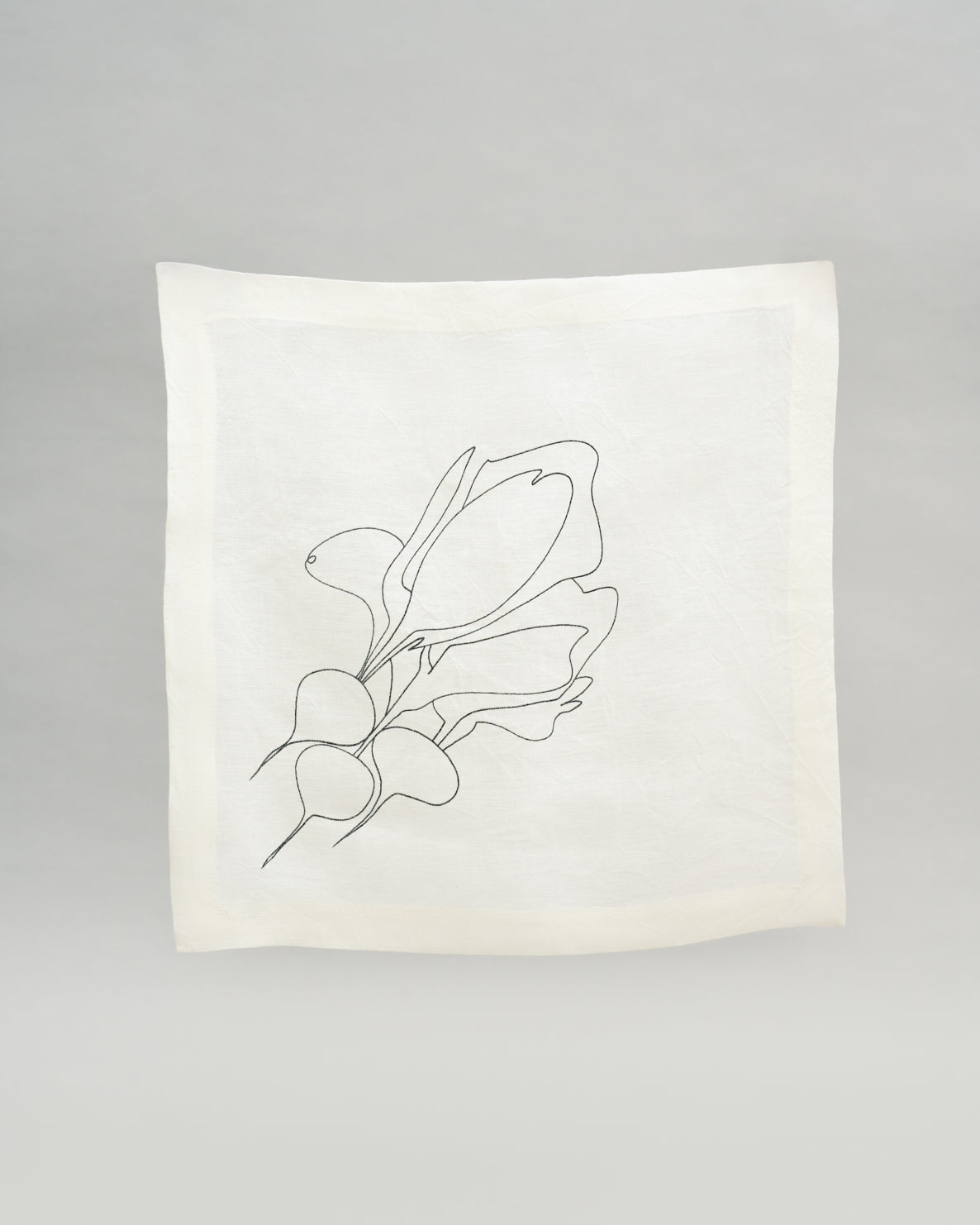 Купіть виріб ручної роботи Napkin “Vegetables” in Beet від Nadiia World. Ідеальний вибір для додавання вишуканості та шарму до вашого житлового простору або колекції особистих аксесуарів.
