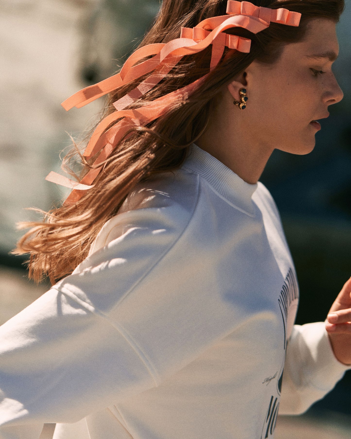 Купіть виріб ручної роботи Exclusive Nadiia Drop at JUL.UA від Nadiia World. Ідеальний вибір для додавання вишуканості та шарму до вашого житлового простору або колекції особистих аксесуарів.