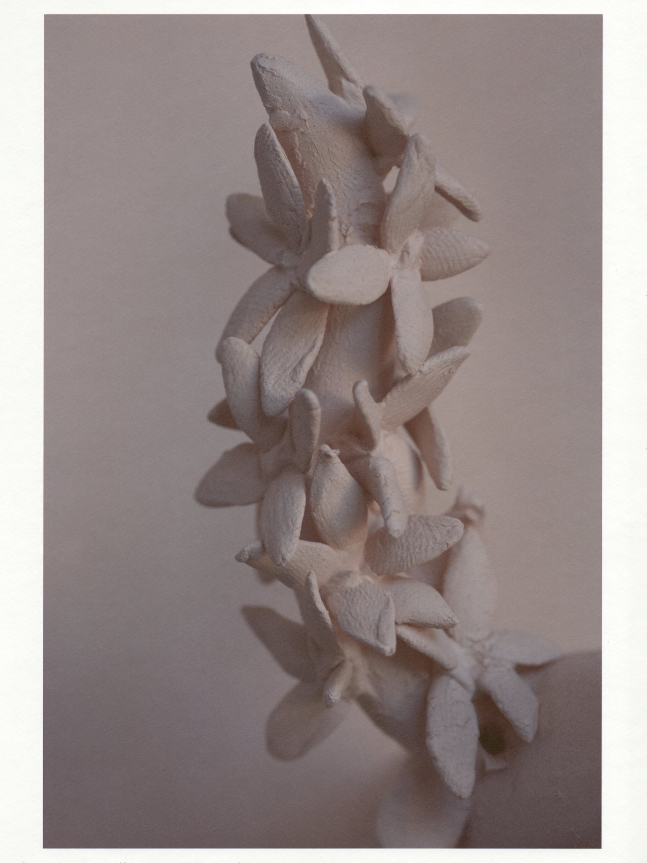 Купіть виріб ручної роботи Art object "Sarna" від Nadiia World. Ідеальний вибір для додавання вишуканості та шарму до вашого житлового простору або колекції особистих аксесуарів.