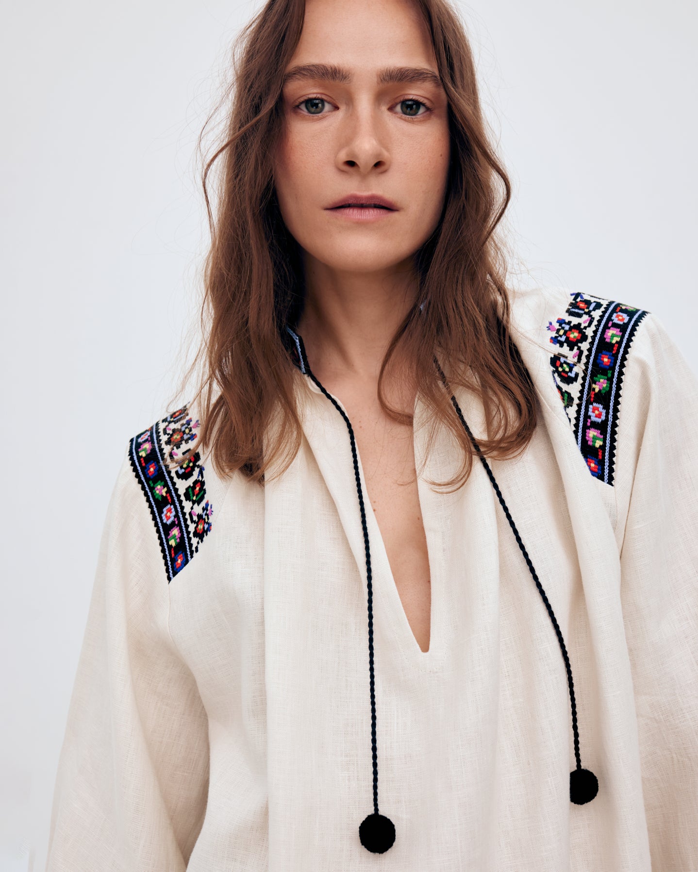 Купіть виріб ручної роботи Women's embroidered shirt "Olga" від Nadiia World. Ідеальний вибір для додавання вишуканості та шарму до вашого житлового простору або колекції особистих аксесуарів.
