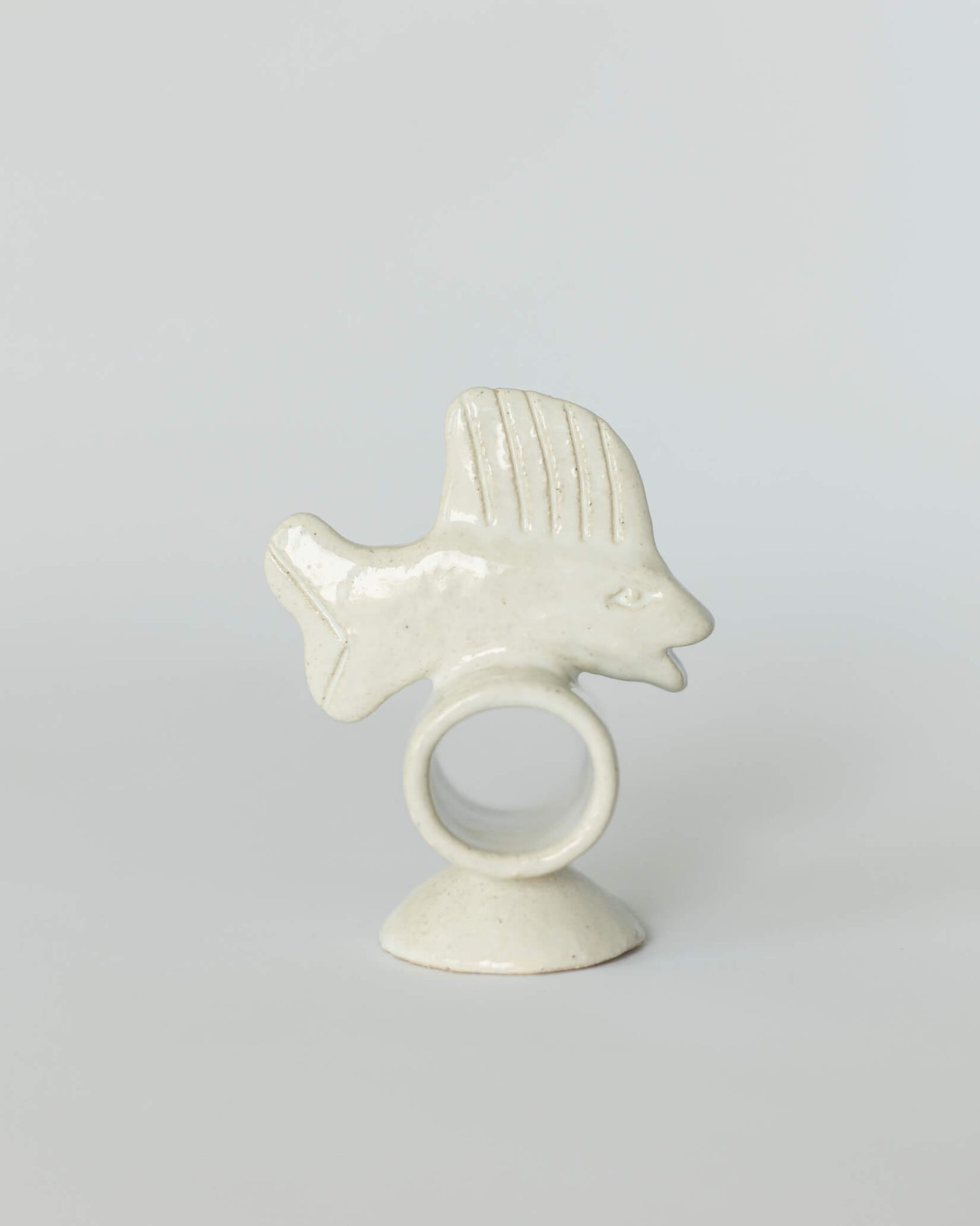 Купіть виріб ручної роботи Ceramic Napkin Holders від Nadiia World. Ідеальний вибір для додавання вишуканості та шарму до вашого житлового простору або колекції особистих аксесуарів.