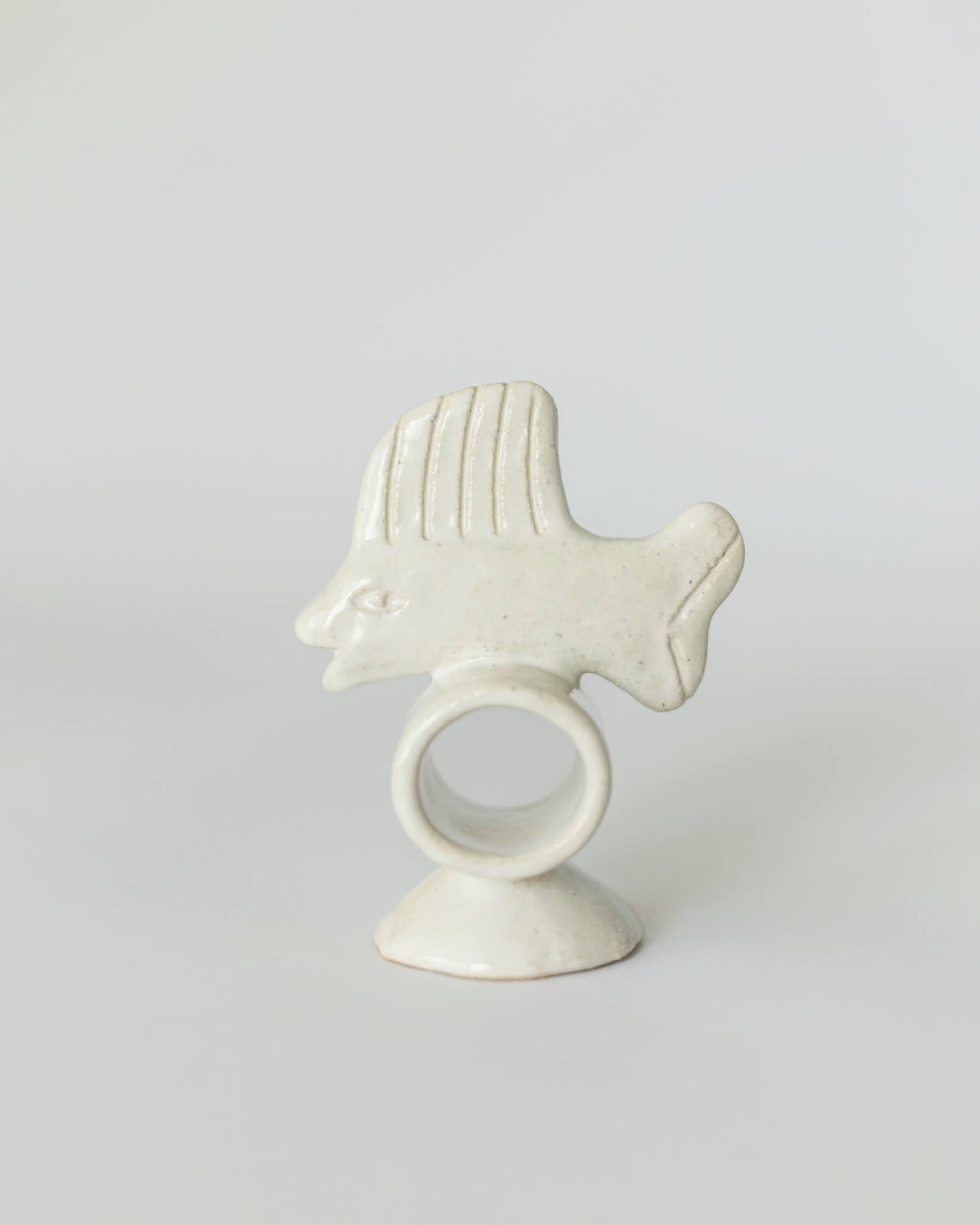 Купіть виріб ручної роботи Ceramic Napkin Holders від Nadiia World. Ідеальний вибір для додавання вишуканості та шарму до вашого житлового простору або колекції особистих аксесуарів.