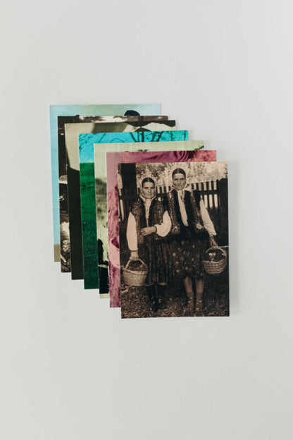 Купіть виріб ручної роботи Postcards від Nadiia World. Ідеальний вибір для додавання вишуканості та шарму до вашого житлового простору або колекції особистих аксесуарів.