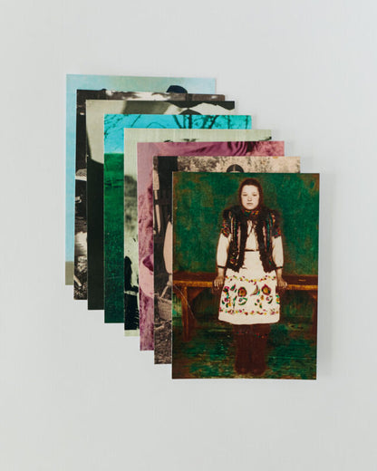 Купіть виріб ручної роботи Postcards від Nadiia World. Ідеальний вибір для додавання вишуканості та шарму до вашого житлового простору або колекції особистих аксесуарів.