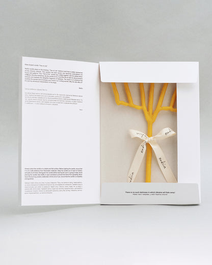 Купіть виріб ручної роботи Candle Rakes від Nadiia World. Ідеальний вибір для додавання вишуканості та шарму до вашого житлового простору або колекції особистих аксесуарів.