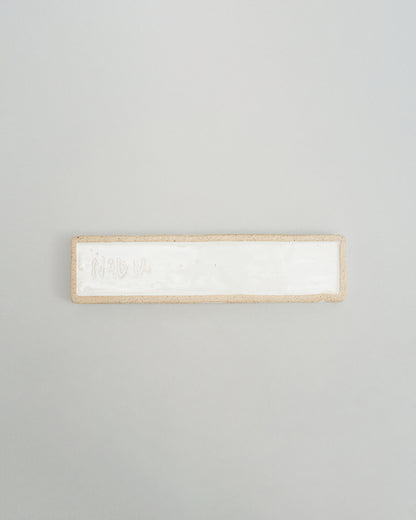 Купіть виріб ручної роботи An Eight-Arm Candle Holder in White від Nadiia World. Ідеальний вибір для додавання вишуканості та шарму до вашого житлового простору або колекції особистих аксесуарів.