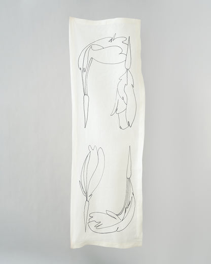 Купіть виріб ручної роботи Table Runner “Vegetables” in Carrot від Nadiia World. Ідеальний вибір для додавання вишуканості та шарму до вашого житлового простору або колекції особистих аксесуарів.