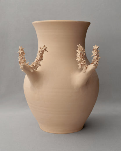 Купіть виріб ручної роботи Art object "Sarna" від Nadiia World. Ідеальний вибір для додавання вишуканості та шарму до вашого житлового простору або колекції особистих аксесуарів.