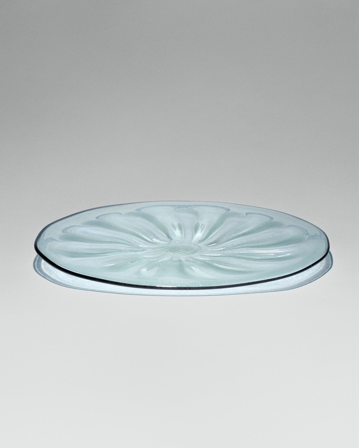A giant hand-blown glass plate "Blue"