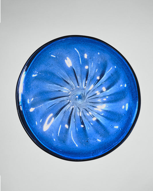 A giant hand-blown glass plate "Dark Blue"