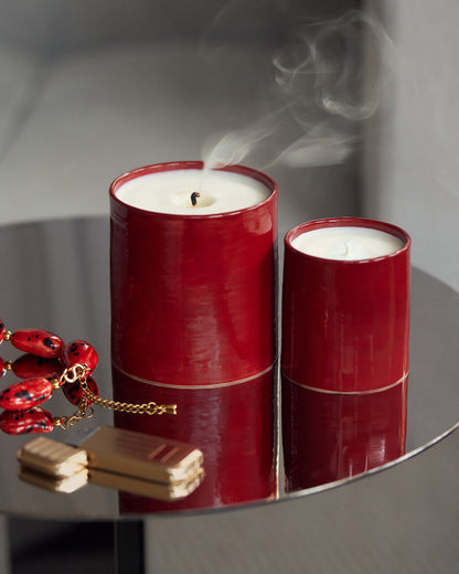 Купіть виріб ручної роботи Cherry Sweets Scented Candle від Nadiia World. Ідеальний вибір для додавання вишуканості та шарму до вашого житлового простору або колекції особистих аксесуарів.