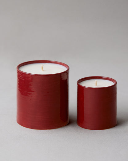 Купіть виріб ручної роботи Cherry Sweets Scented Candle від Nadiia World. Ідеальний вибір для додавання вишуканості та шарму до вашого житлового простору або колекції особистих аксесуарів.