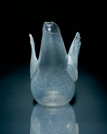 Купіть виріб ручної роботи Wings Decanter від Nadiia World. Ідеальний вибір для додавання вишуканості та шарму до вашого житлового простору або колекції особистих аксесуарів.