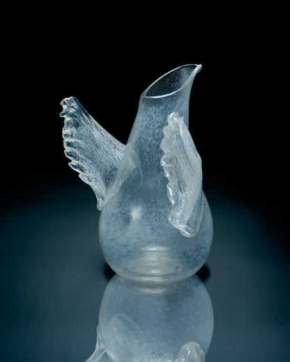 Купіть виріб ручної роботи Wings Decanter від Nadiia World. Ідеальний вибір для додавання вишуканості та шарму до вашого житлового простору або колекції особистих аксесуарів.