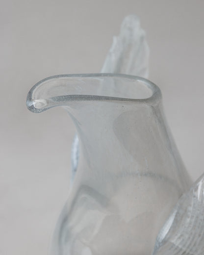 Купіть виріб ручної роботи Wings Decanter від Nadiia World. Ідеальний вибір для додавання вишуканості та шарму до вашого житлового простору або колекції особистих аксесуарів.