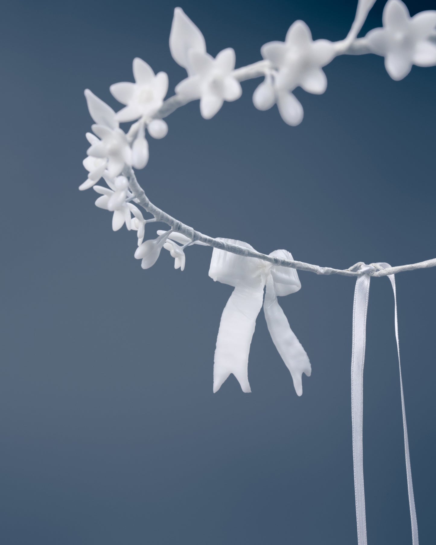Wax Wreath “Twin Bows”