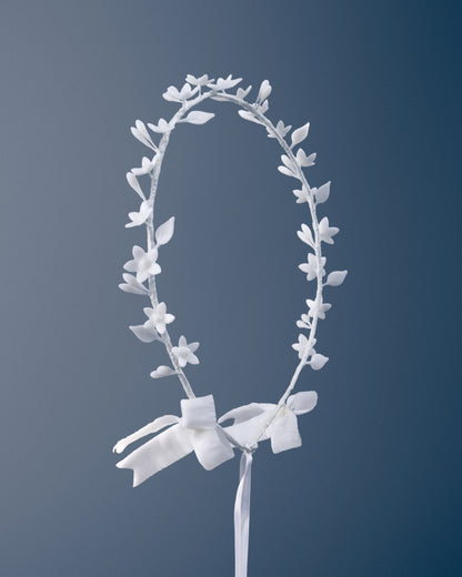 Wax Wreath “Twin Bows”