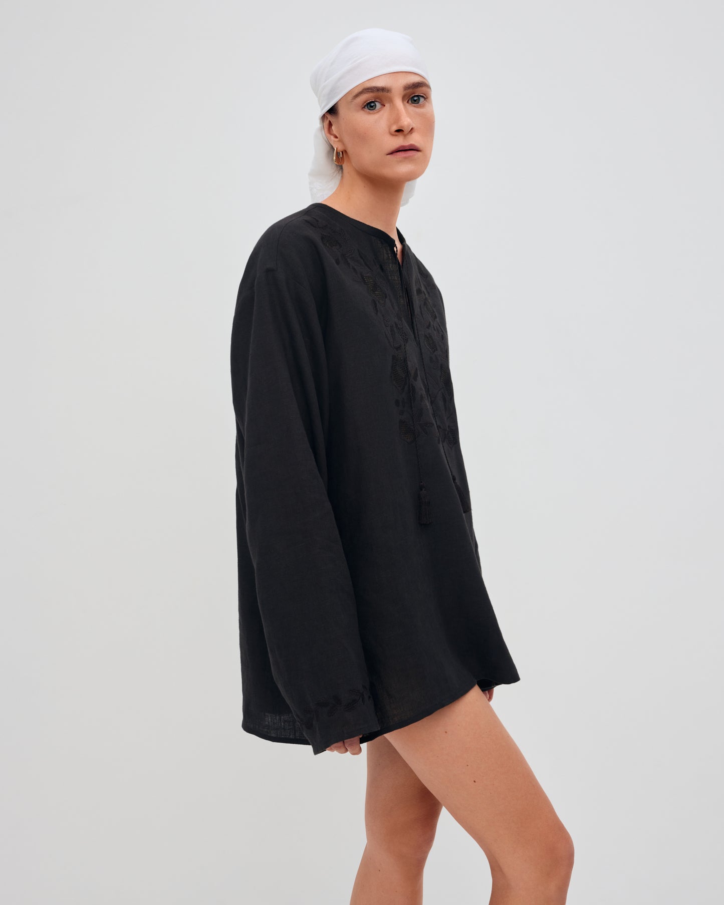 Embroidered shirt Babylon XX in Black