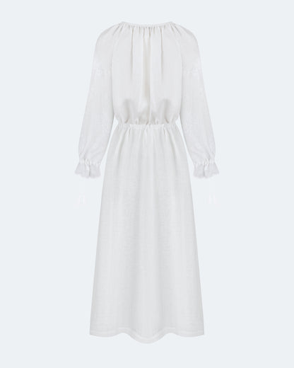 Купіть виріб ручної роботи Loose cut dress "Lisova Mavka" від Nadiia World. Ідеальний вибір для додавання вишуканості та шарму до вашого житлового простору або колекції особистих аксесуарів.