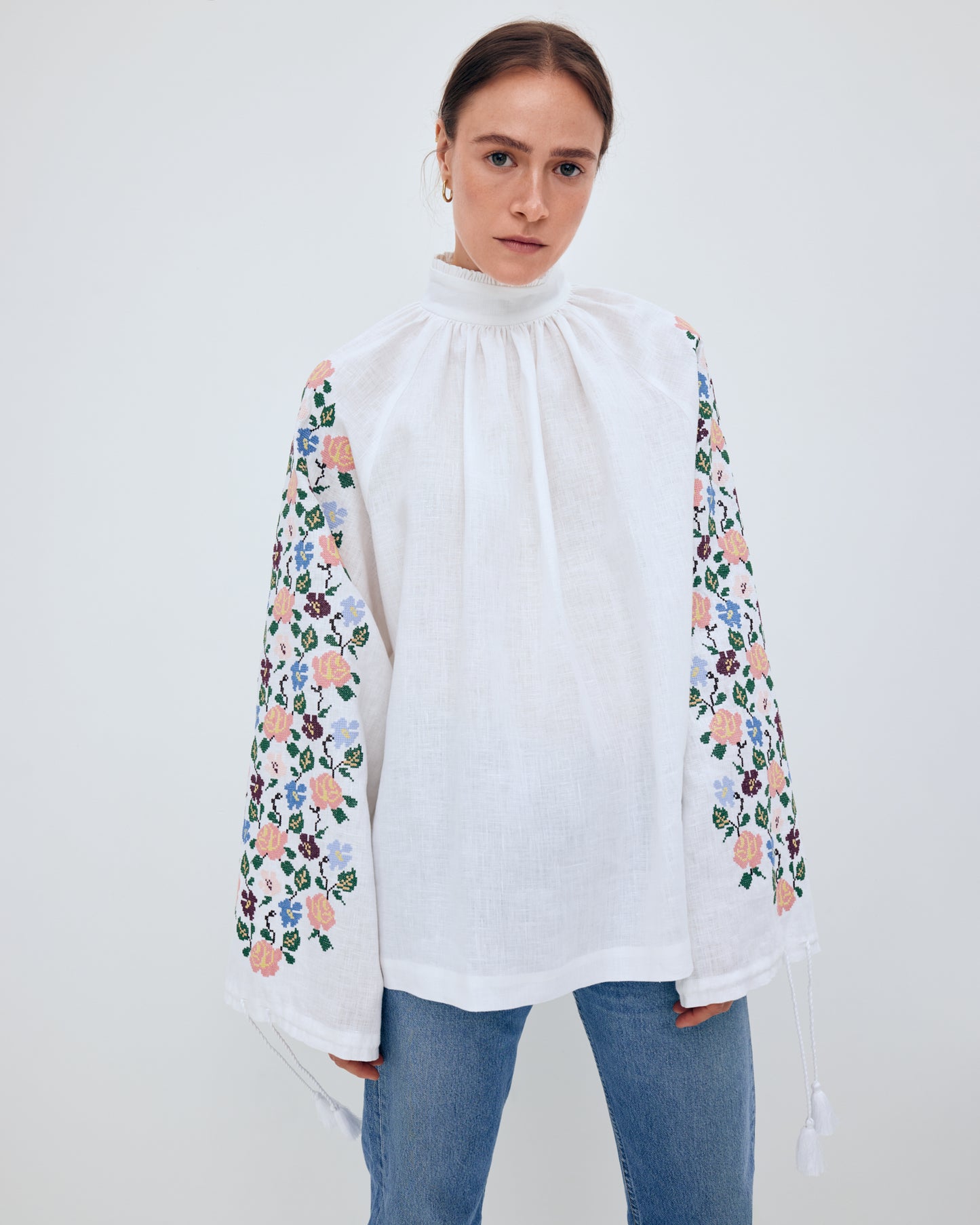 Embroidered shirt "Bouquet"