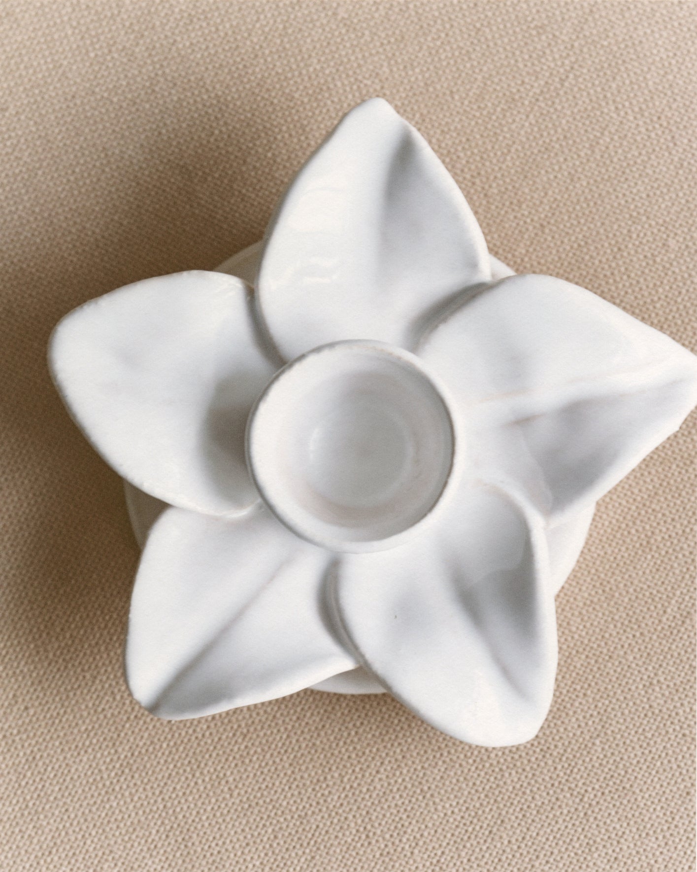 Ceramic flower candle holder “Ruzha”