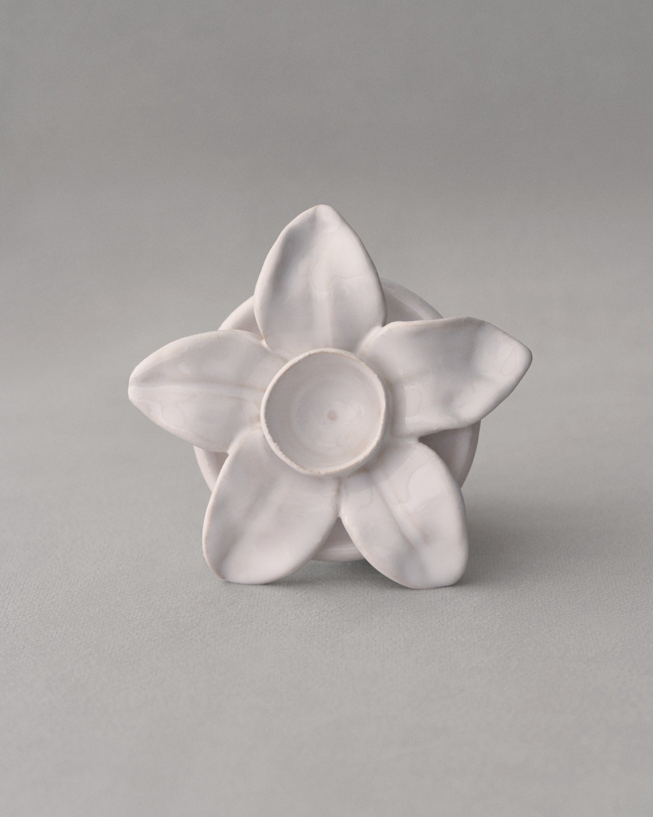 Ceramic flower candle holder “Ruzha”