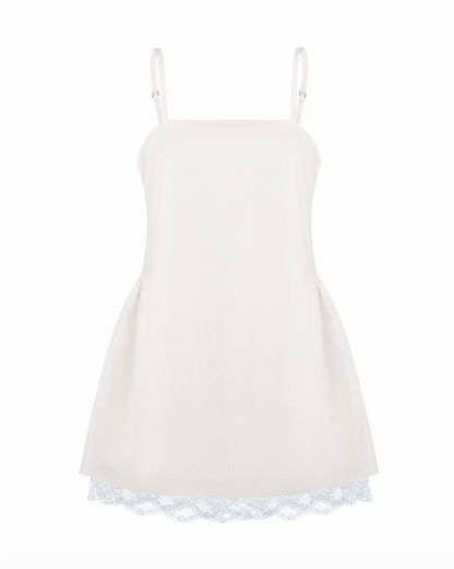 Купіть виріб ручної роботи Linen Dress with Blue Lace “Baby Doll” від Nadiia World. Ідеальний вибір для додавання вишуканості та шарму до вашого житлового простору або колекції особистих аксесуарів.
