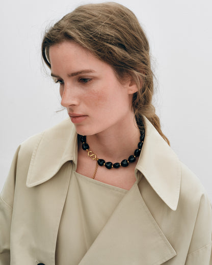 Купіть виріб ручної роботи Necklace «Heart» від Nadiia World. Ідеальний вибір для додавання вишуканості та шарму до вашого житлового простору або колекції особистих аксесуарів.