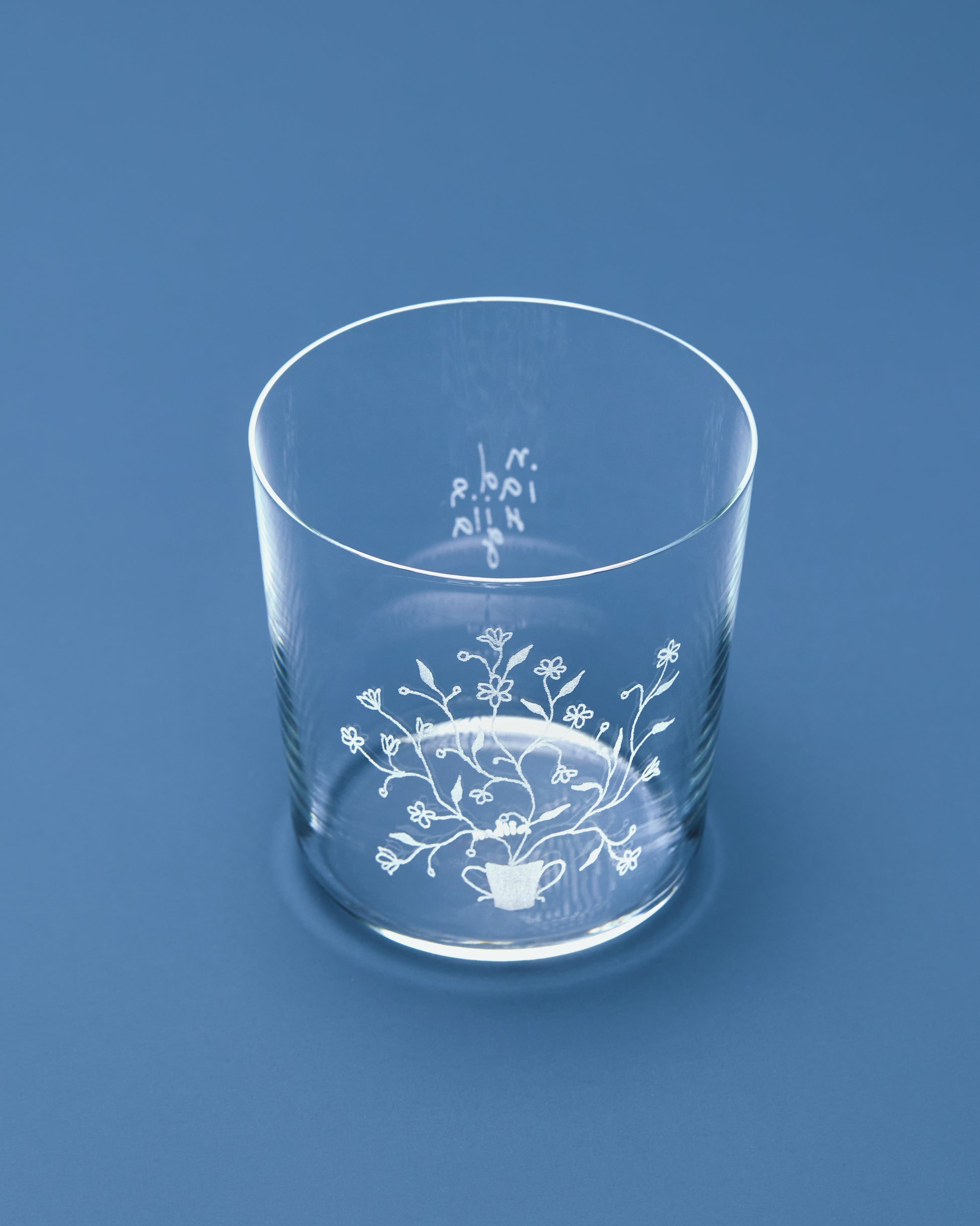 Купіть виріб ручної роботи Divine Garden Glasses від Nadiia World. Ідеальний вибір для додавання вишуканості та шарму до вашого житлового простору або колекції особистих аксесуарів.