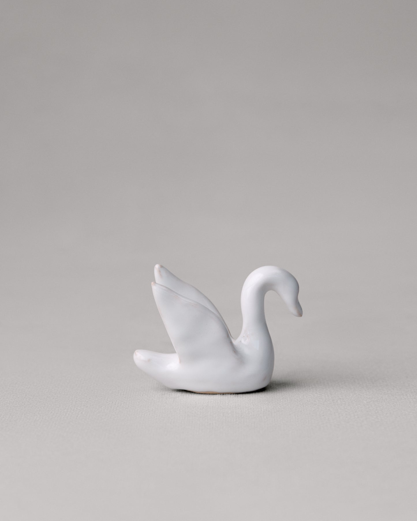 Ceramic incense holder "White Swan"