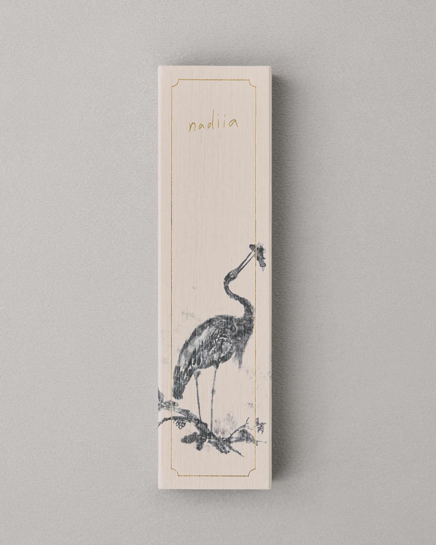 Купіть виріб ручної роботи Incense "Water Lily" від Nadiia World. Ідеальний вибір для додавання вишуканості та шарму до вашого житлового простору або колекції особистих аксесуарів.