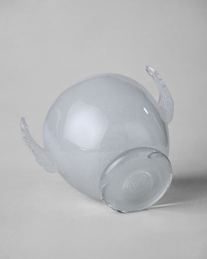 Купіть виріб ручної роботи Candy Jar "Wings" від Nadiia World. Ідеальний вибір для додавання вишуканості та шарму до вашого житлового простору або колекції особистих аксесуарів.